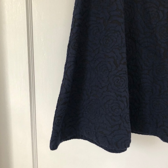 Textured H&M Dress - Picture 2 of 4